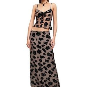 Lioness Floral Skirt Set